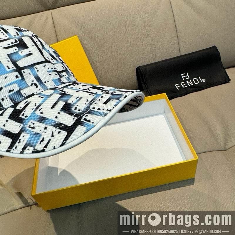 Fendi Hat dx83