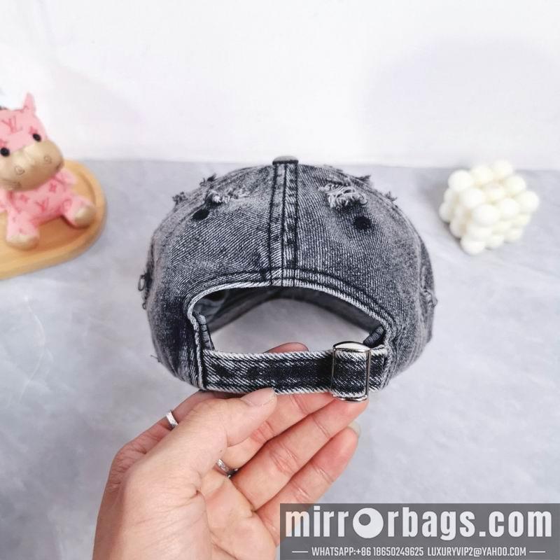 Celine Hat dx16