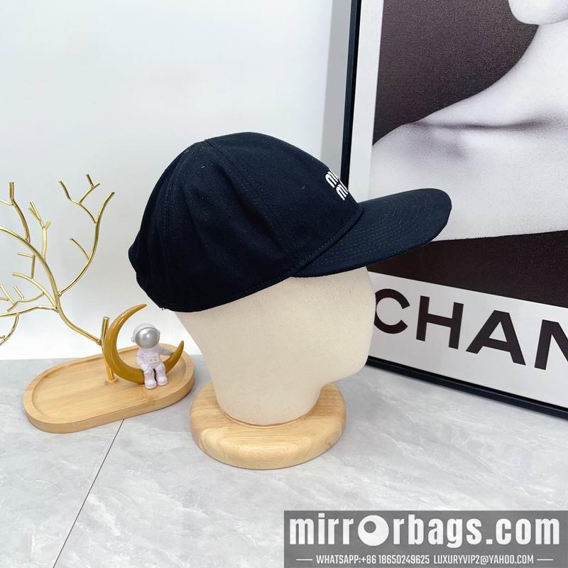 Miumiu Hat dx07