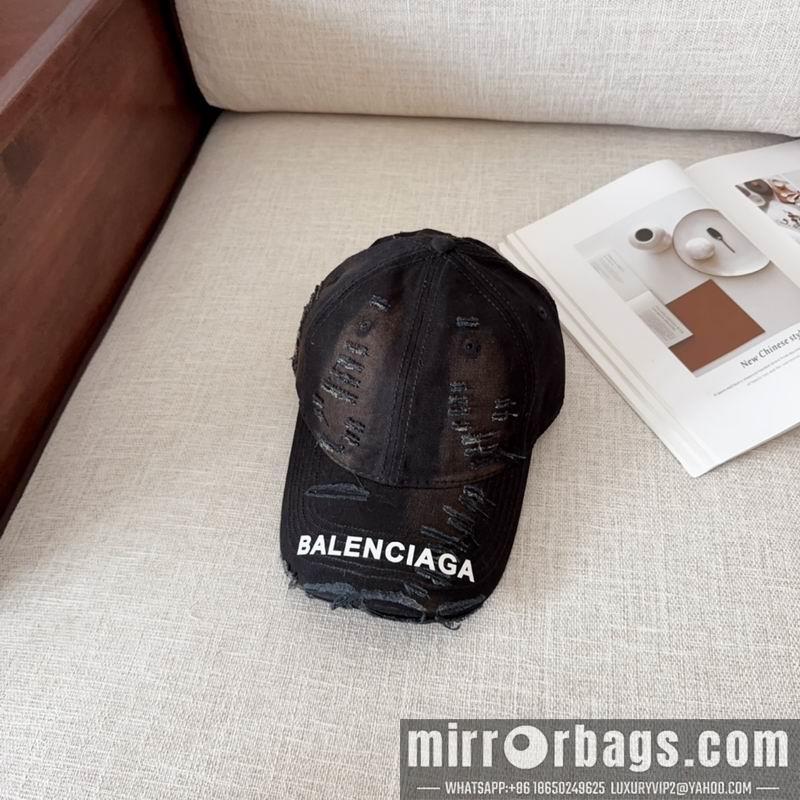 Balenciaga Hat dx105