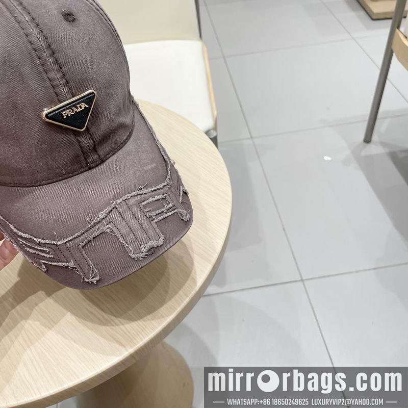 Prada Hat 021002