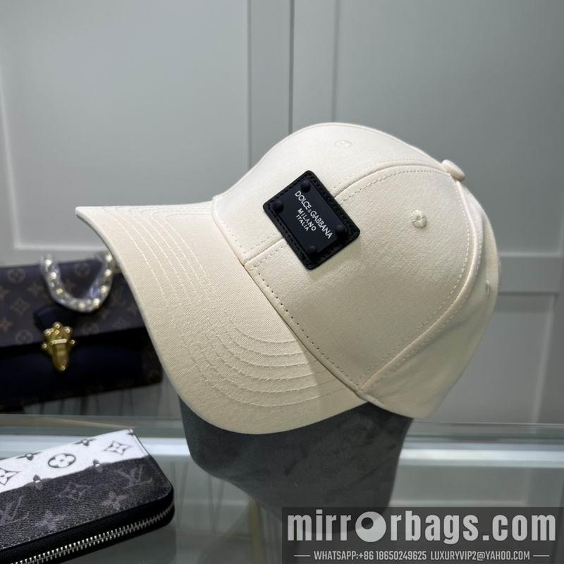 DG Hat 061015