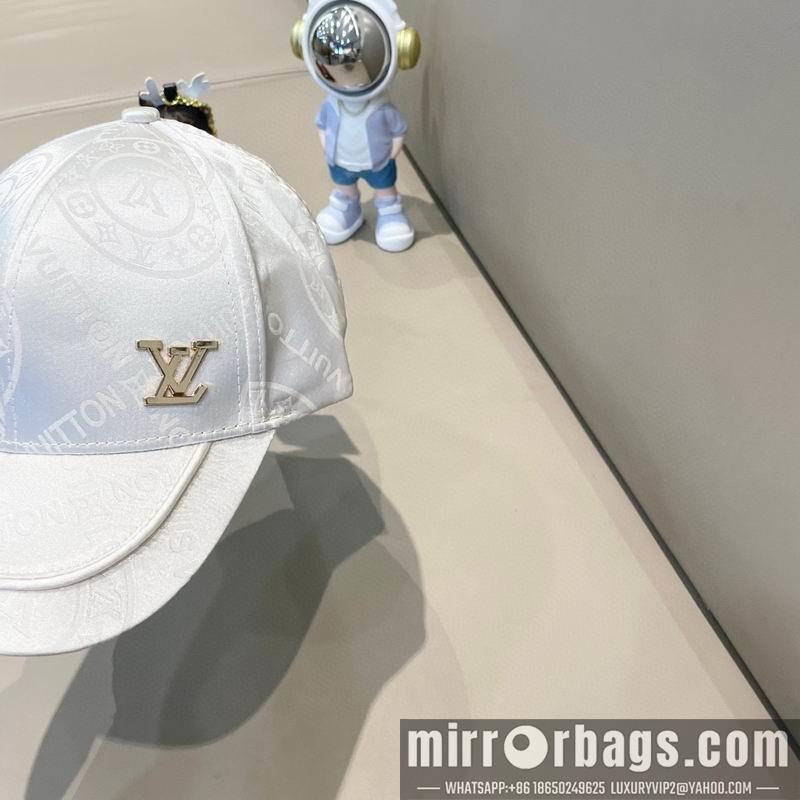LV Hat 081401
