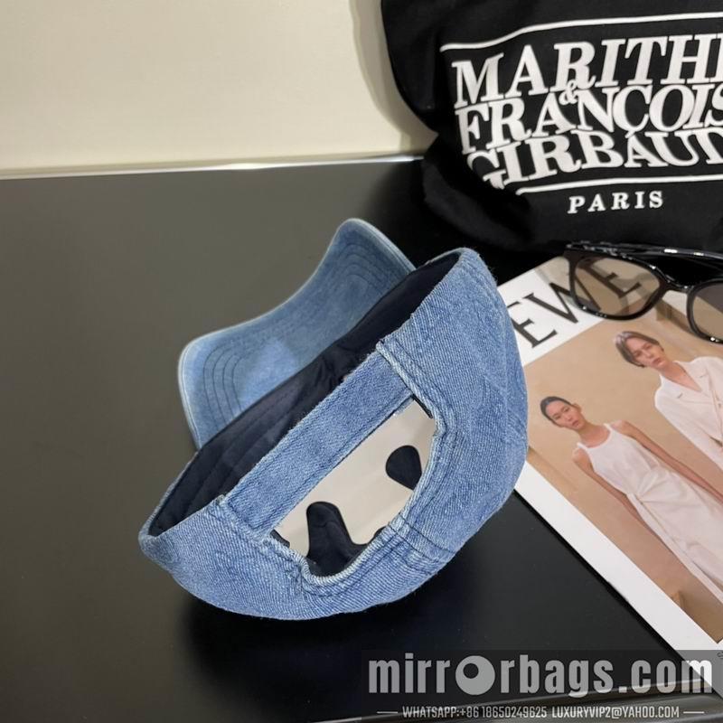 LV Hat 042602