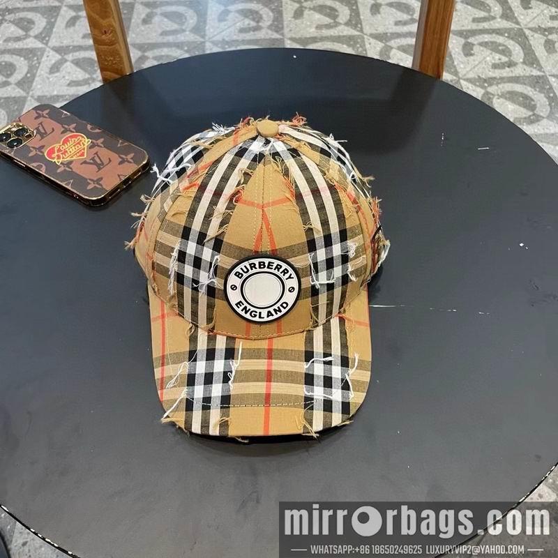 Burberry Hat 030717