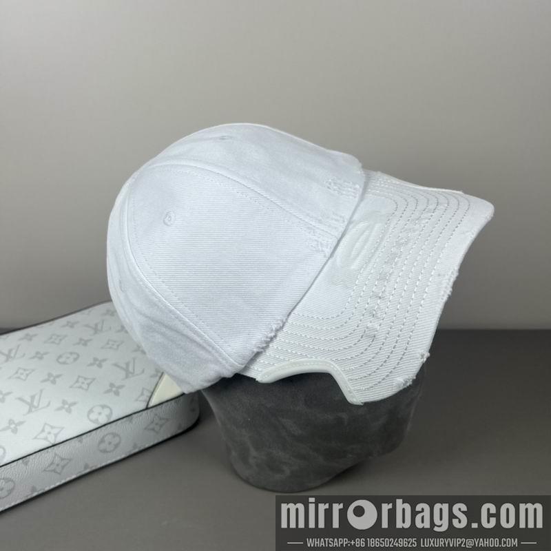 Balenciaga Hat 021003