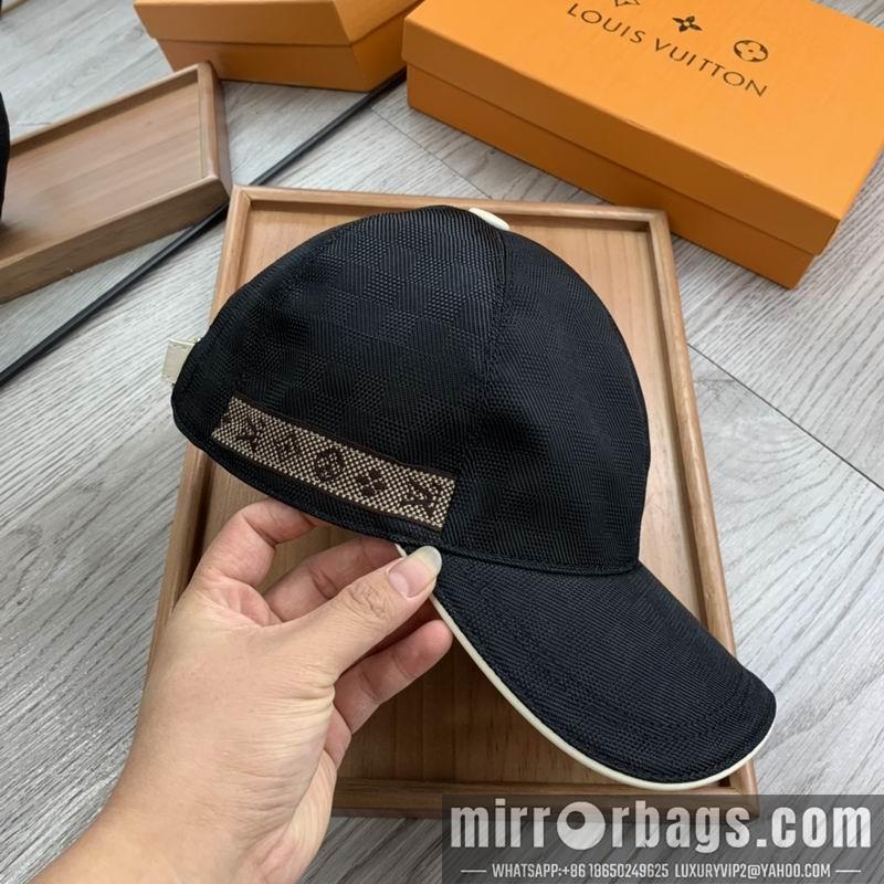 LV Hat dx151