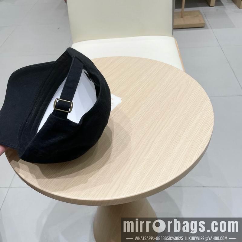 LV Hat 010902