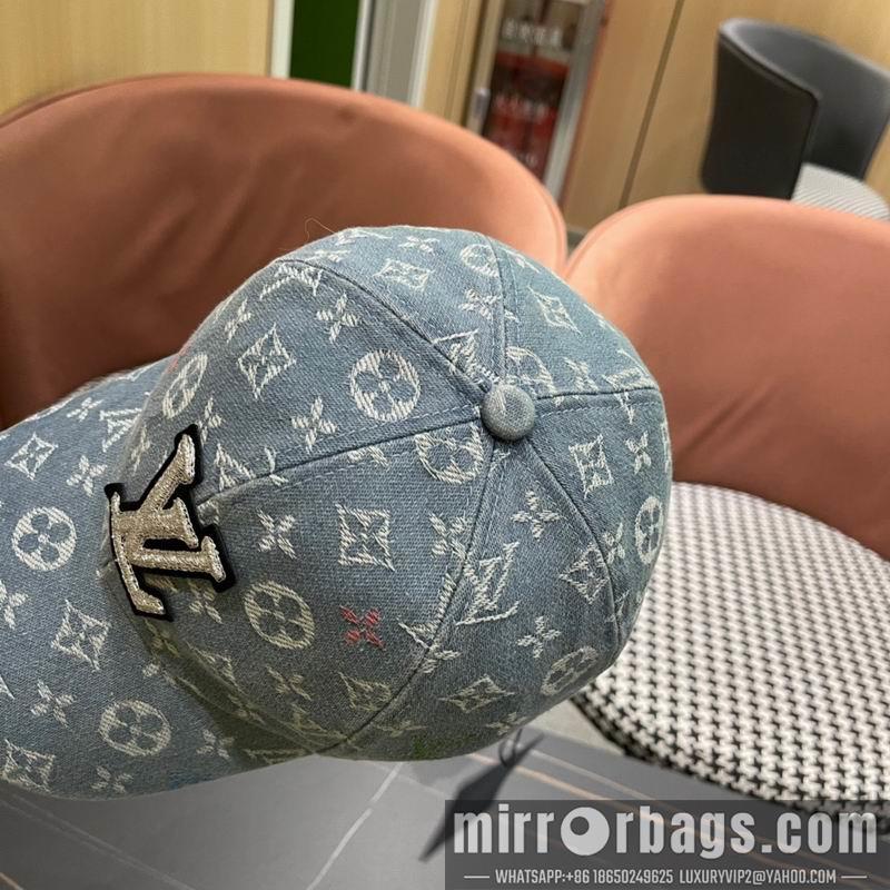 LV Hat 072802