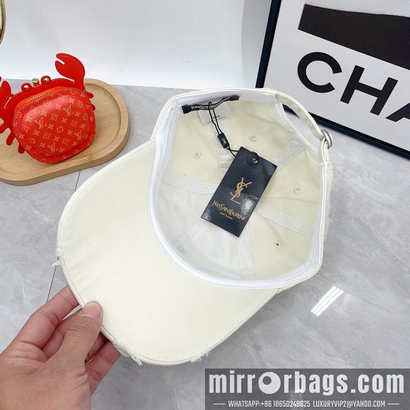 YSL Hat dx32