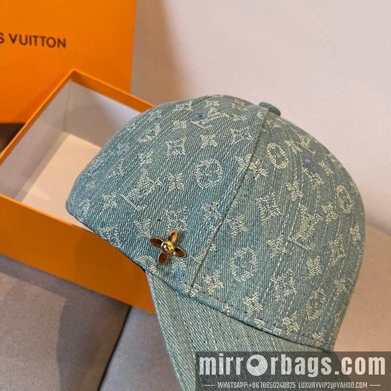 LV Hat dx36