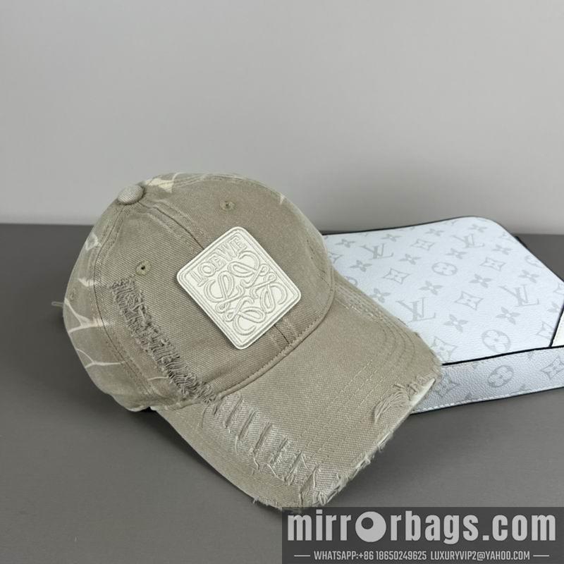 Loewe Hat dx42