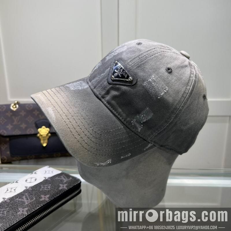 Prada Hat dx33