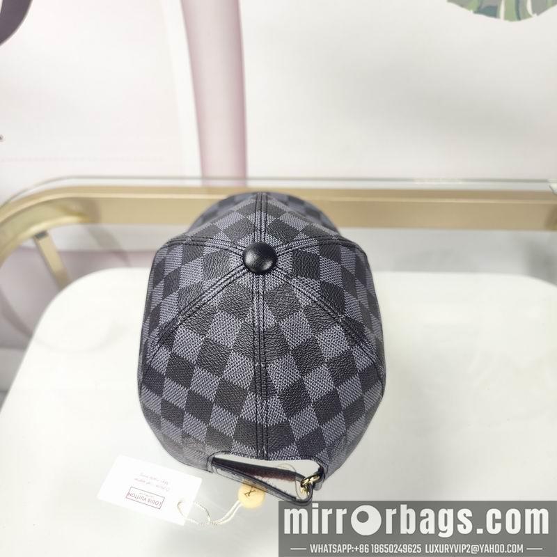LV Hat dx127