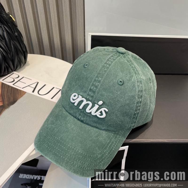 Emis Hat dx10