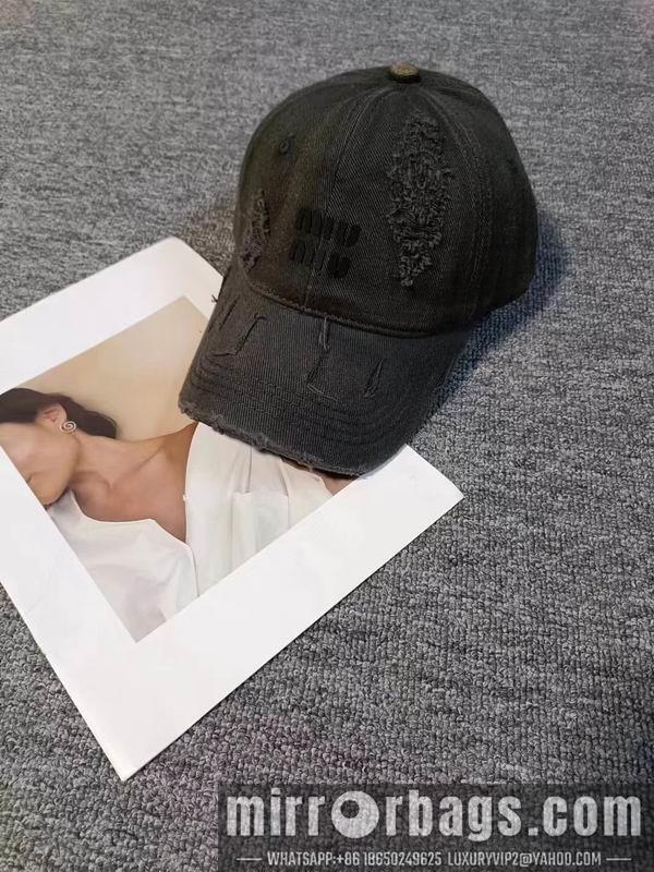 Miumiu Hat 081001