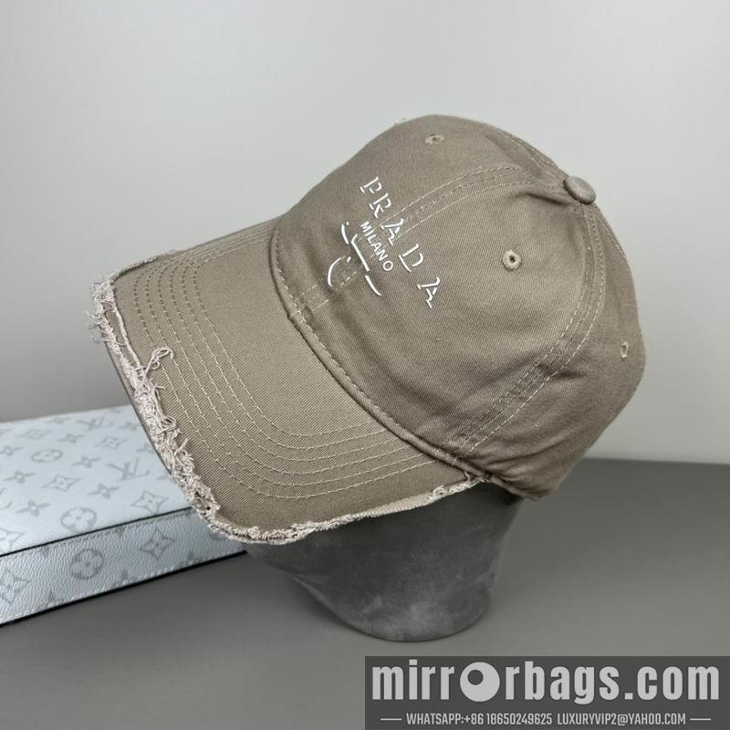 Prada Hat dx30