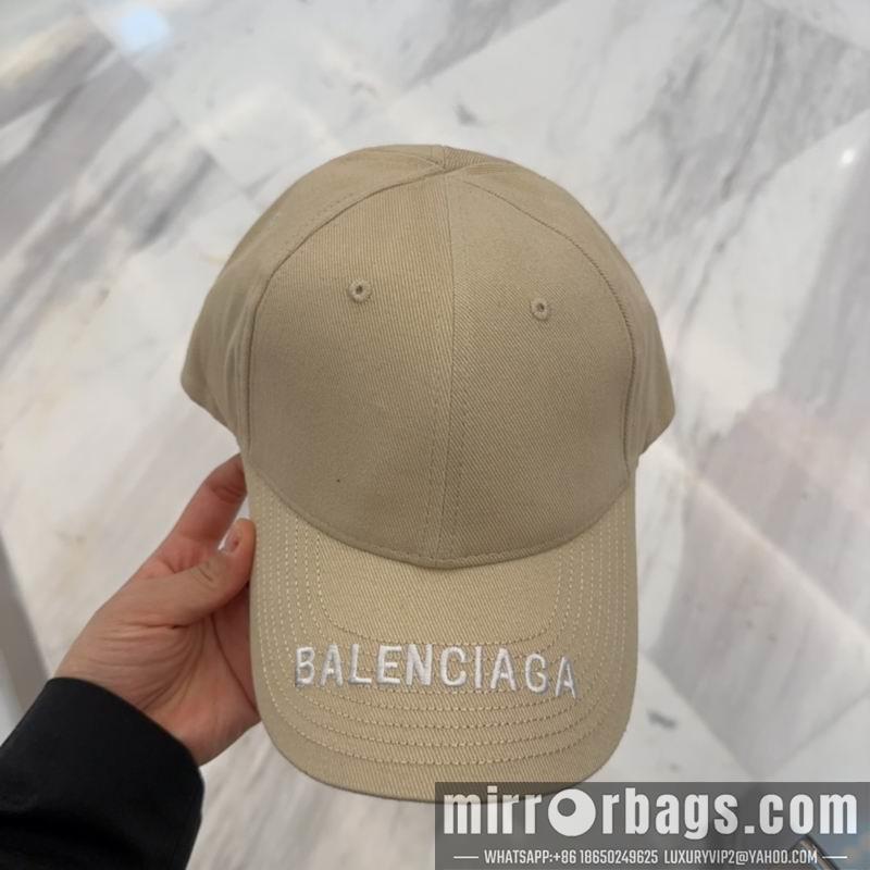 Balenciaga Hat dx75