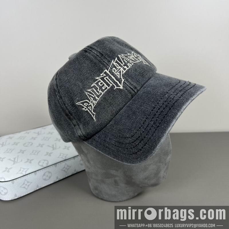 Balenciaga Hat dx43