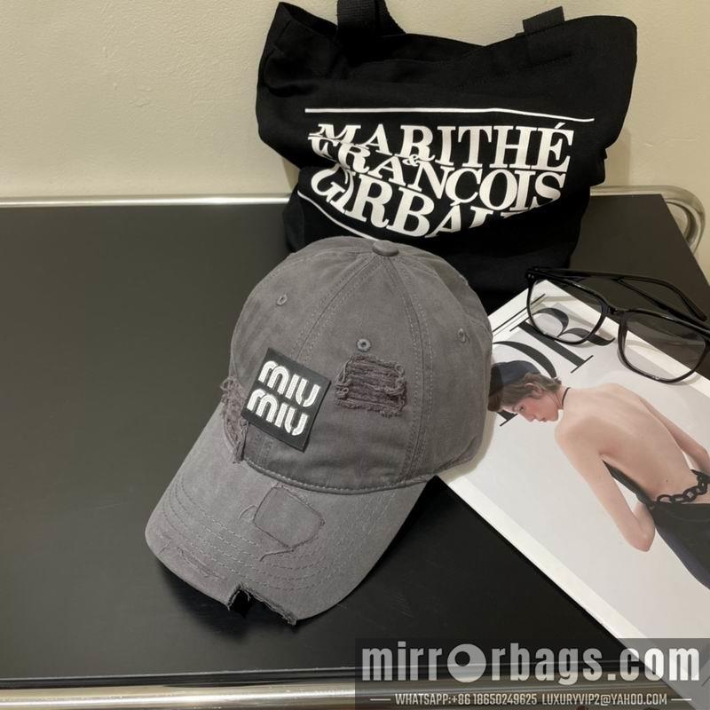 MiuMiu Hat dx29