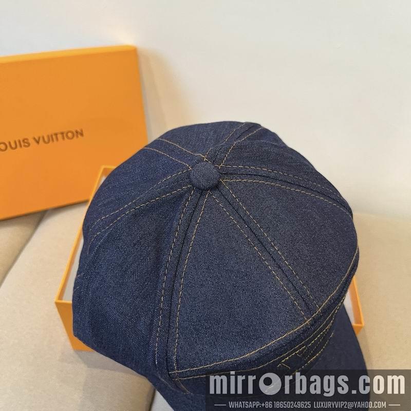 LV Hat dx32