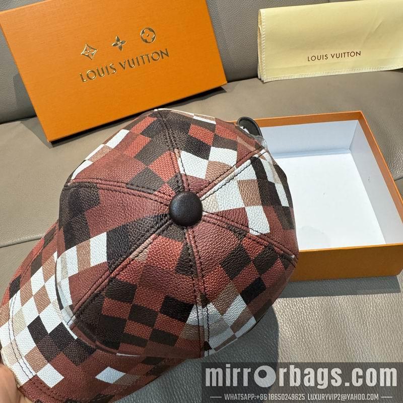 LV Hat dx161