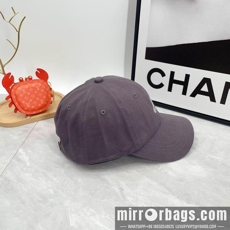 Vivienne Westwood Hat dx03