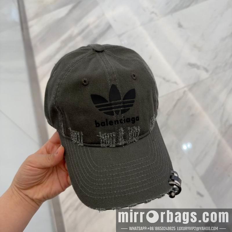 Balenciaga Hat dx78