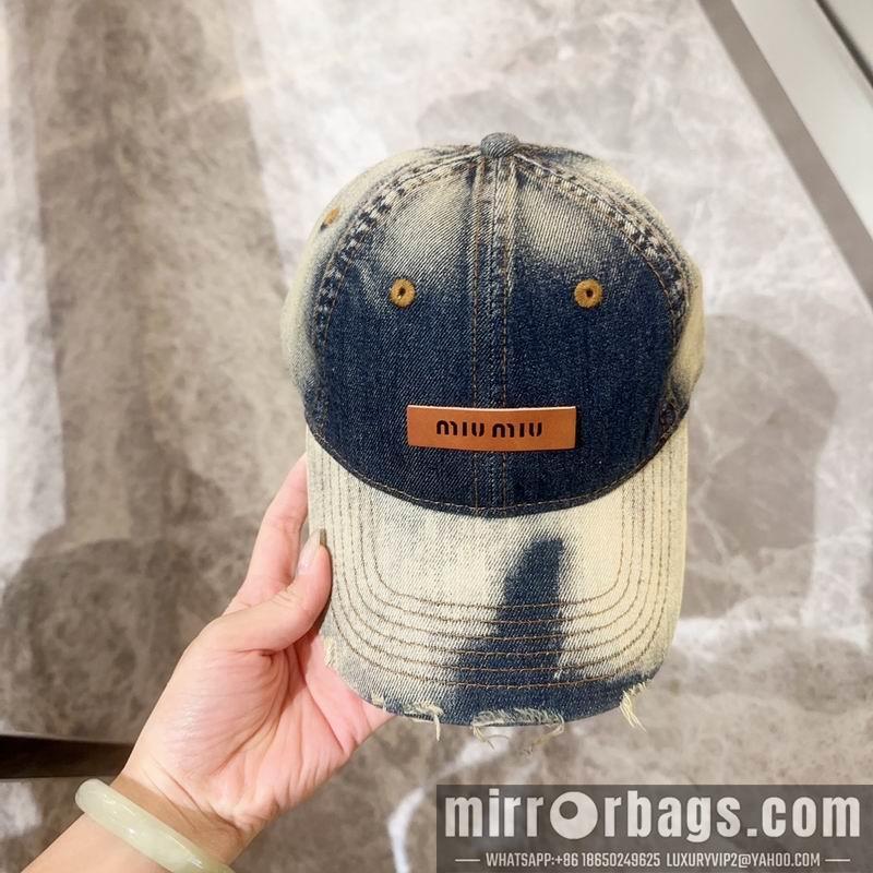 Miumiu Hat 090602