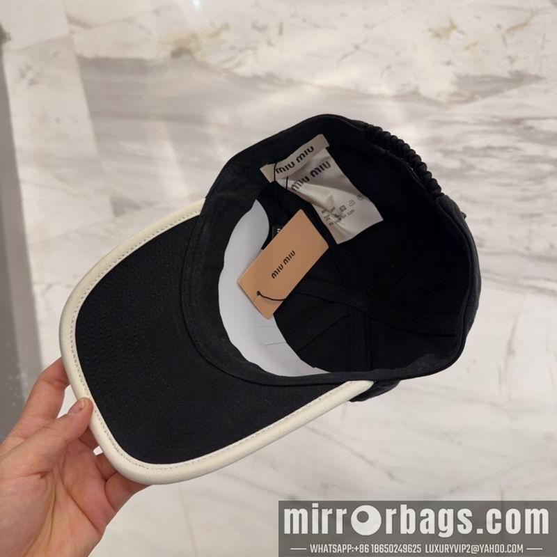 Miumiu Hat dx36