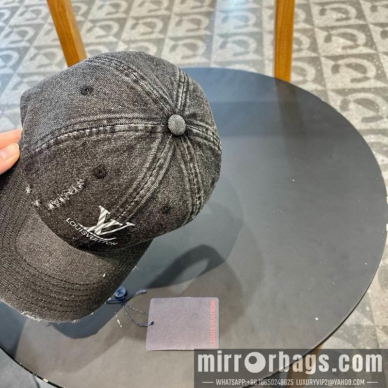 LV Hat 072302