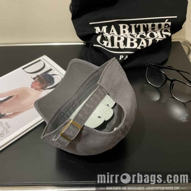 Miumiu Hat dx26