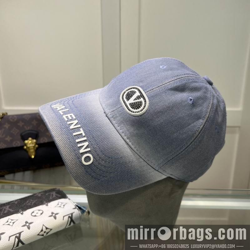 Valentino Hat dx02