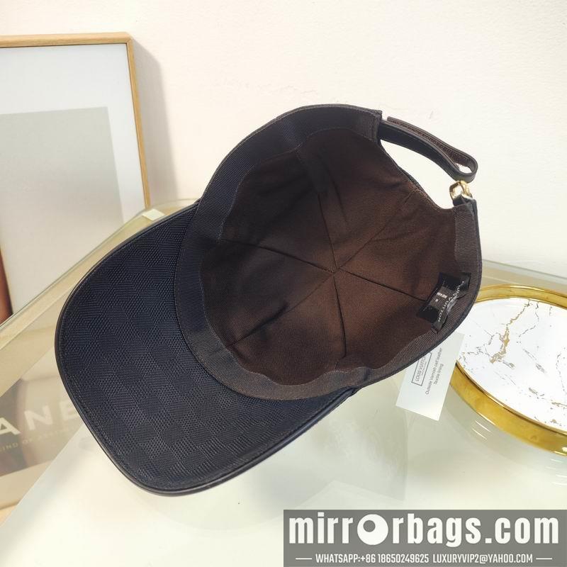 LV Hat dx140