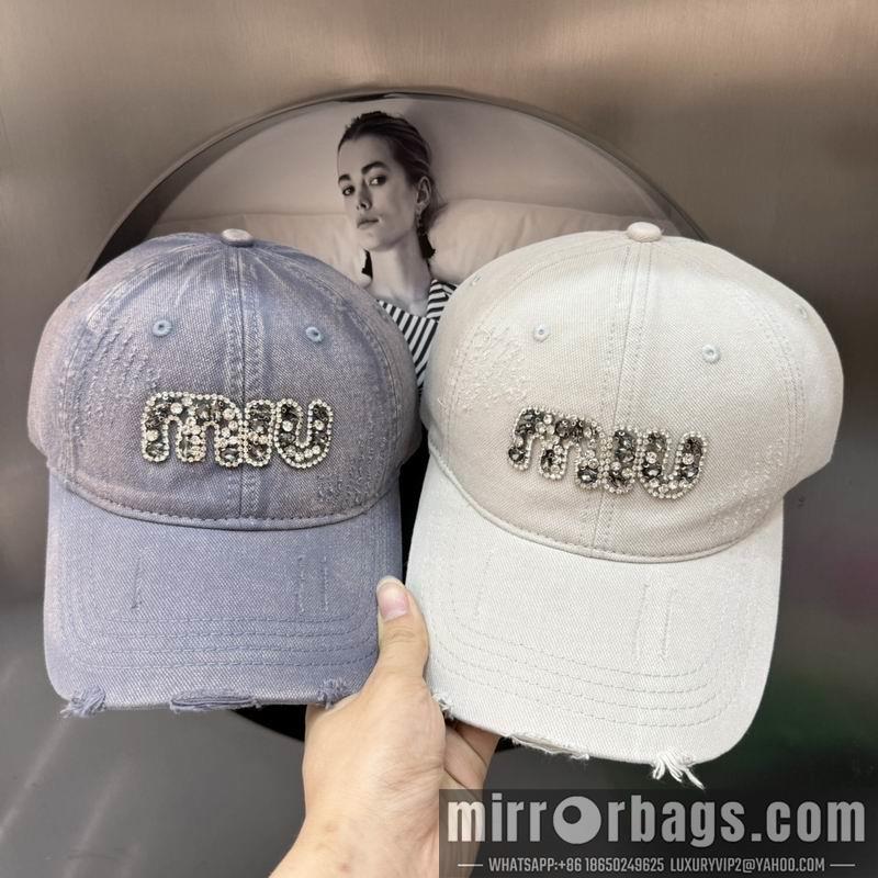 MiuMiu Hat hm08