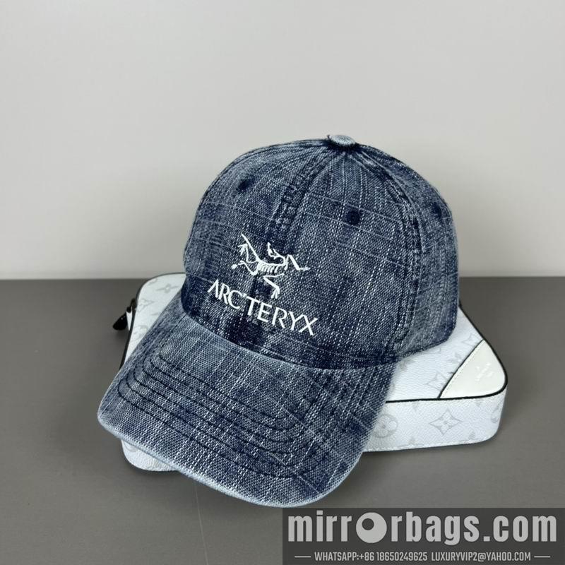 Arcteryx Hat dx16