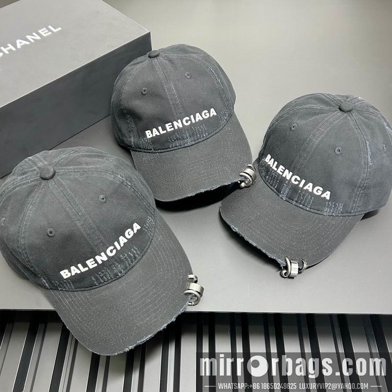 Balenciaga Hat dx18