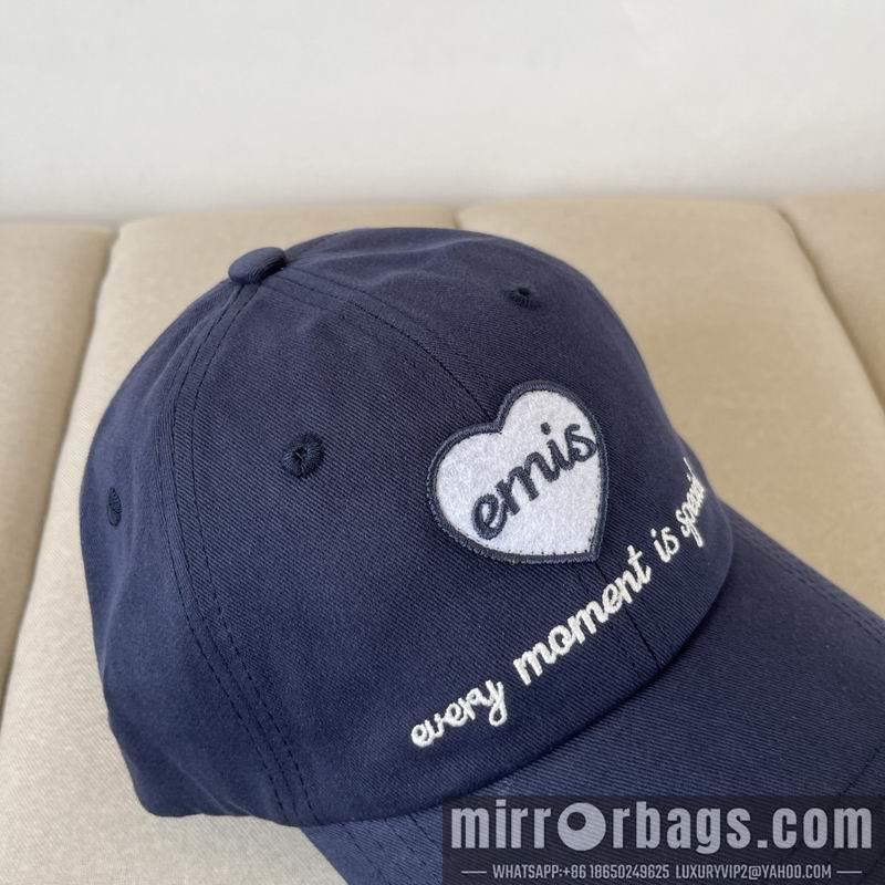 Emis Hat dx07
