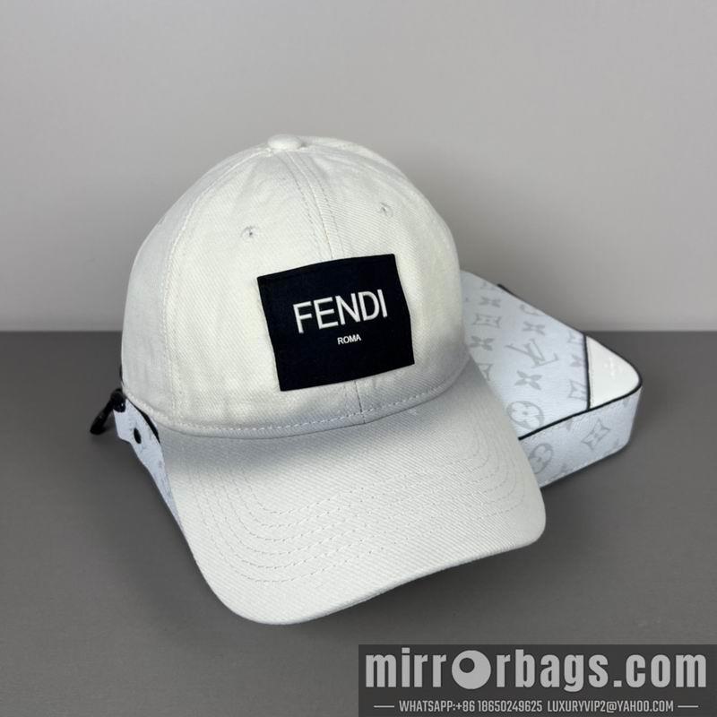 Fendi Hat dx67
