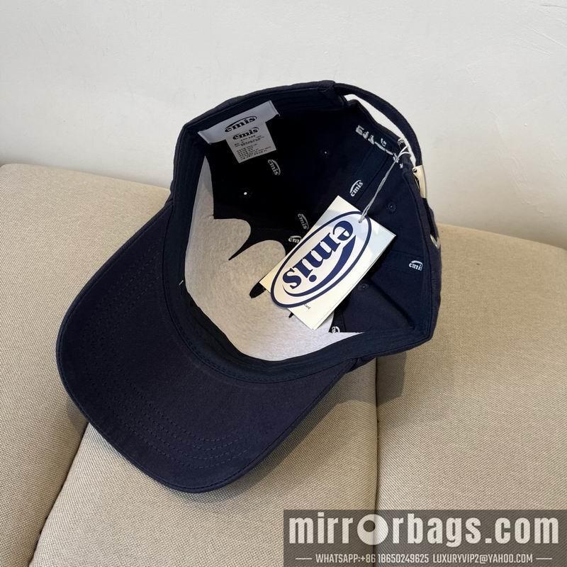 Emis Hat dx08