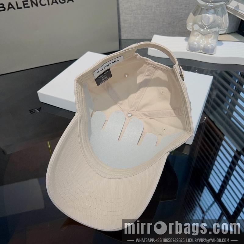 Balenciaga Hat dx05