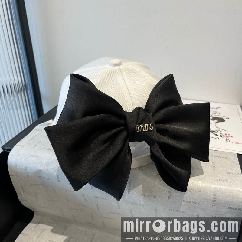 Miumiu Hat dx06