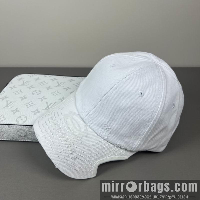 Balenciaga Hat 021003
