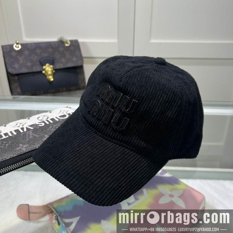 Miumiu Hat dx87