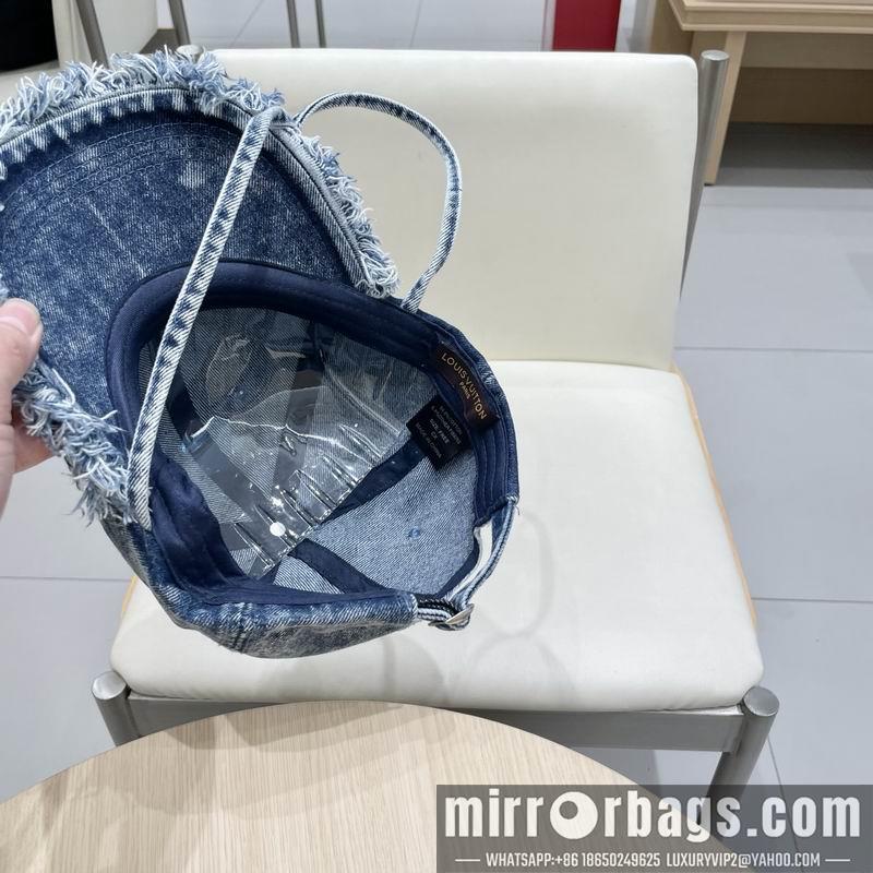 LV Hat 030703
