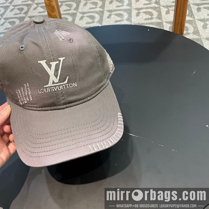 LV Hat 020802