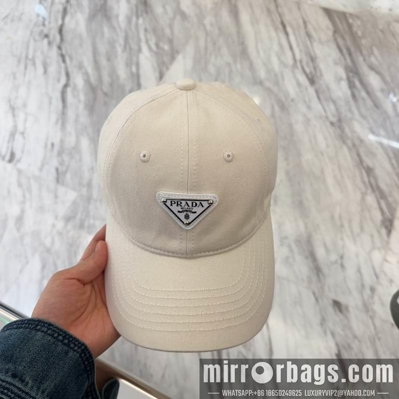Prada Hat dx18