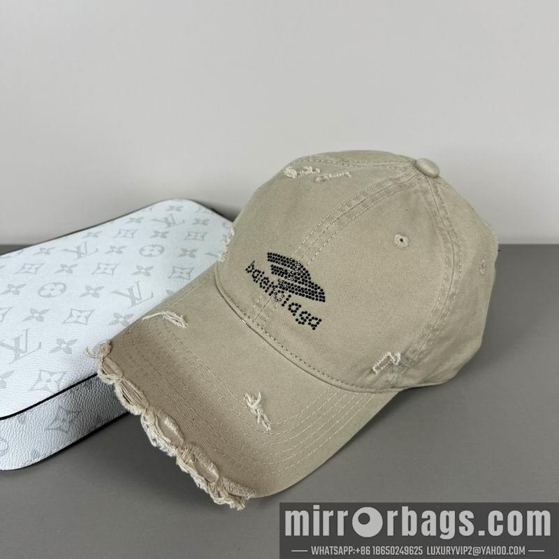 Balenciaga Hat dx81
