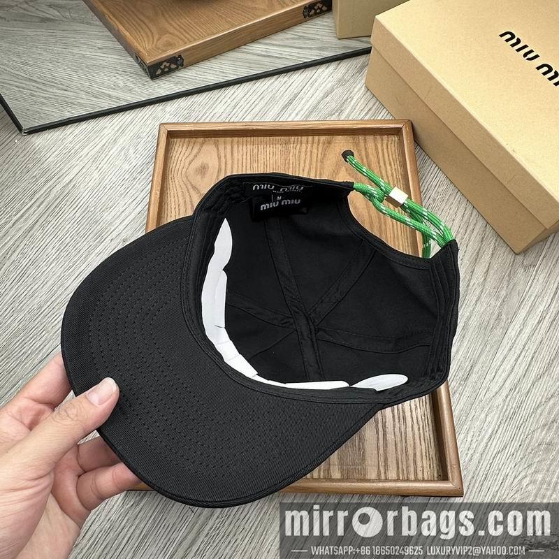 Miumiu Hat dx62