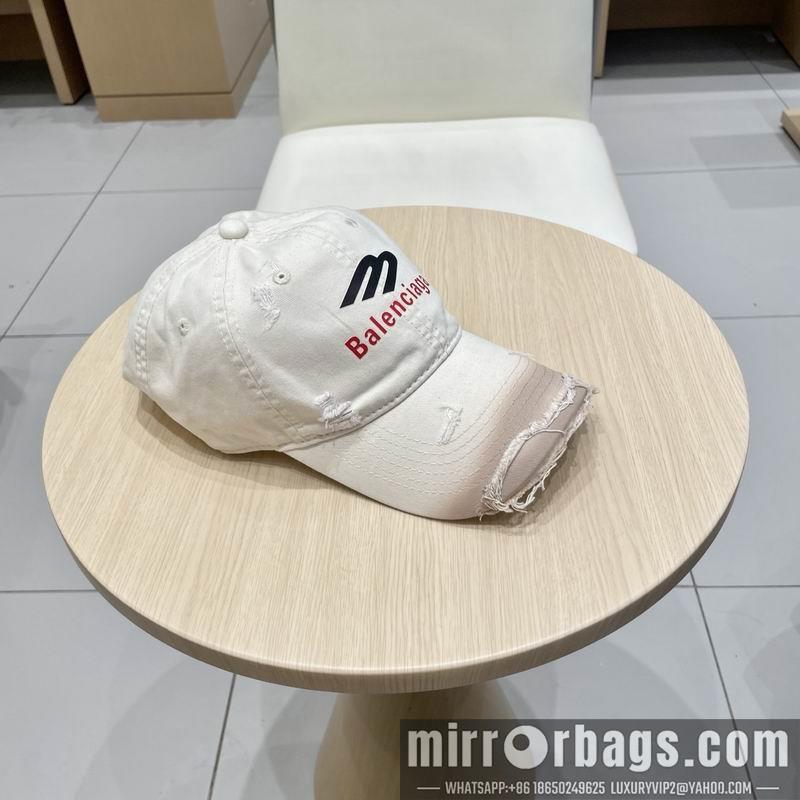 Balenciaga Hat 041402